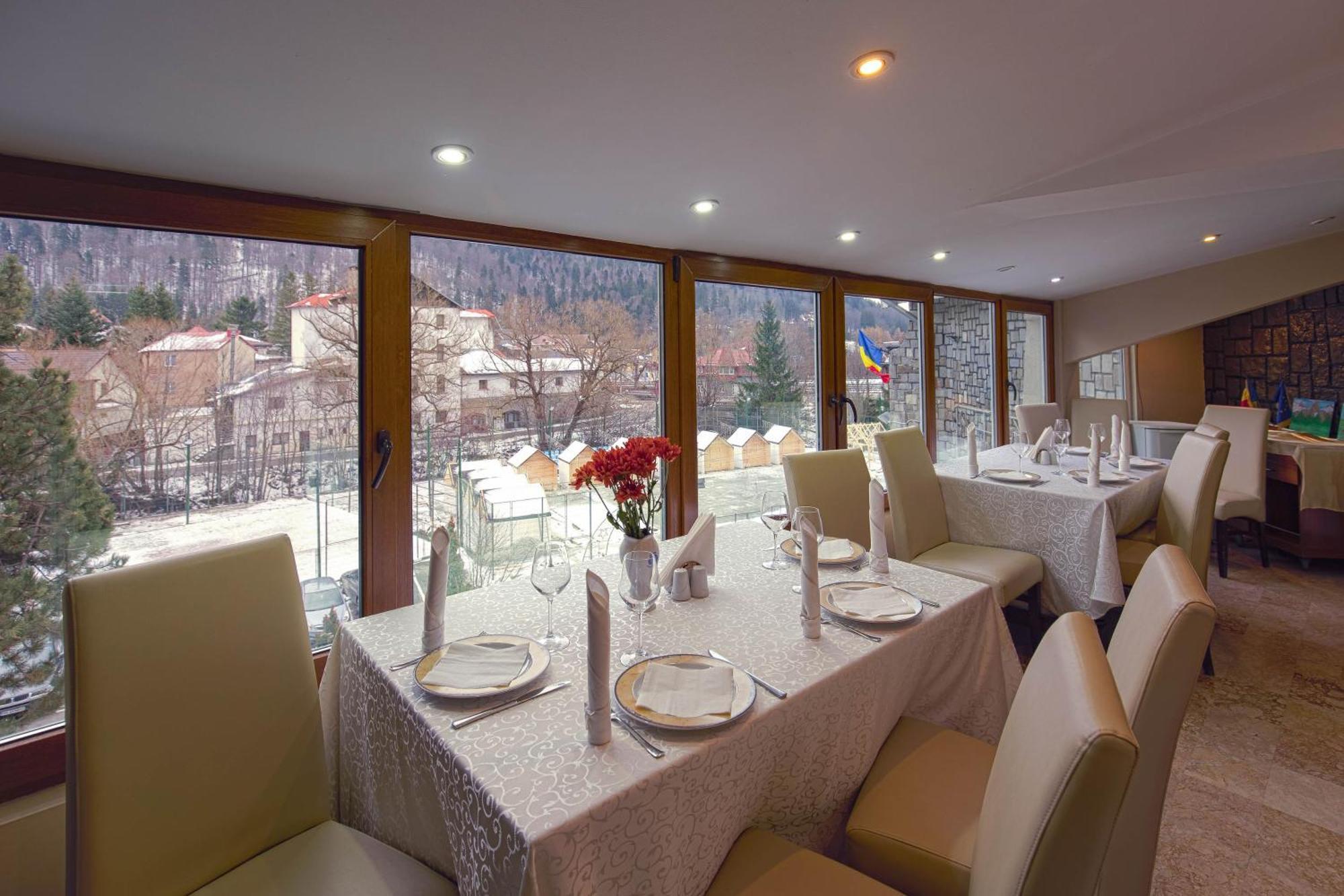 Hotel Alexandros Buşteni
